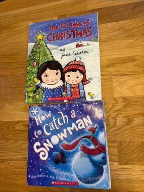 Scholastic Holiday Picture Book Duo - Blue & Red Accents